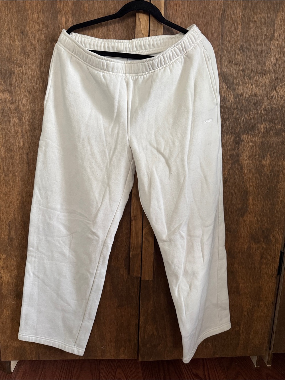 Aritzia Cream Fleece Joggers - Women's Track Pants